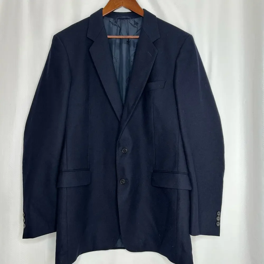 Burberry vintage men’s wool blazer navy blue chest is 46”